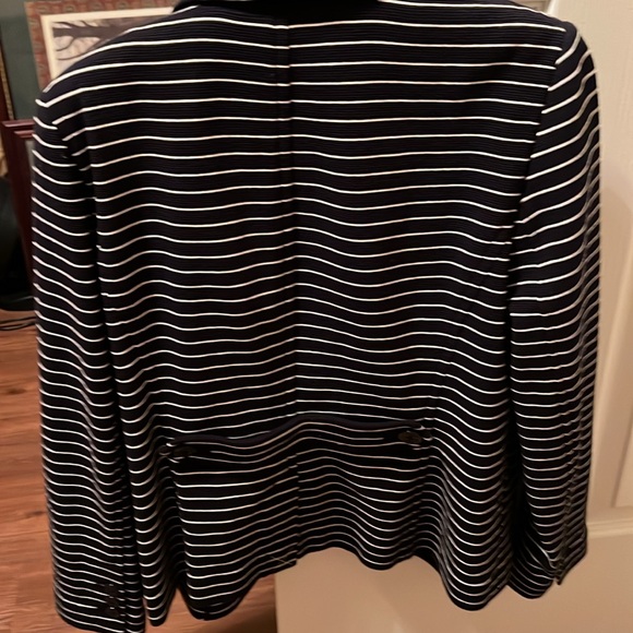 Jacket - Picture 2 of 3